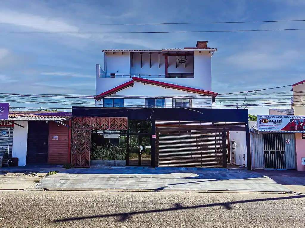 Casa Comercial en Venta- 7mo Anillo y Av Banzer