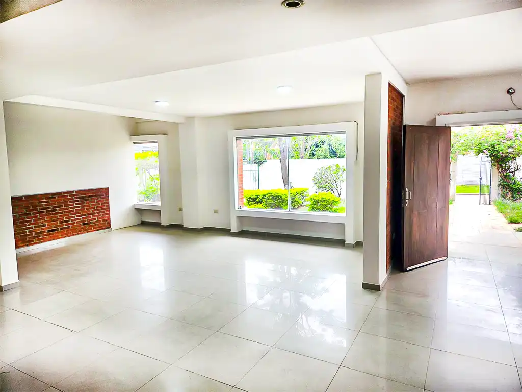 casa_en_venta_en_esquina_villa_bonita_sala_2