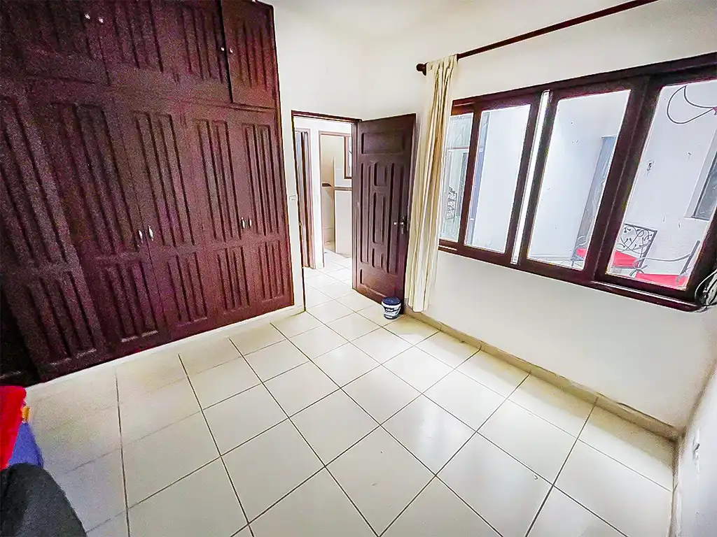 casa_en_venta_zona_comercial_avenida_cañoto_dormitorio