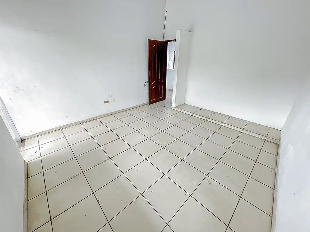 casa_en_venta_zona_comercial_avenida_cañoto_dormitorio_1