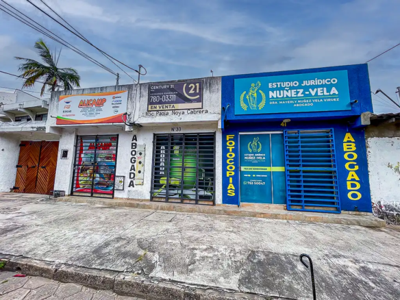 casa_en_venta_zona_comercial_avenida_cañoto_entrada