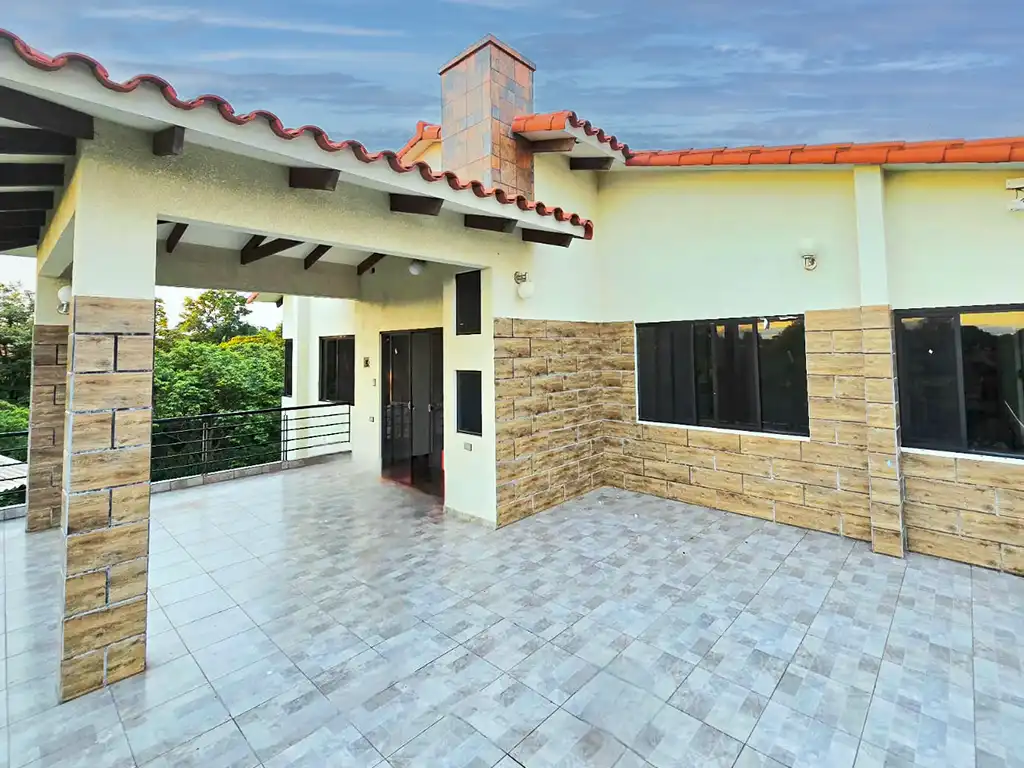 casa_quinta_con_amplio_terreno_zona_el_palmar_