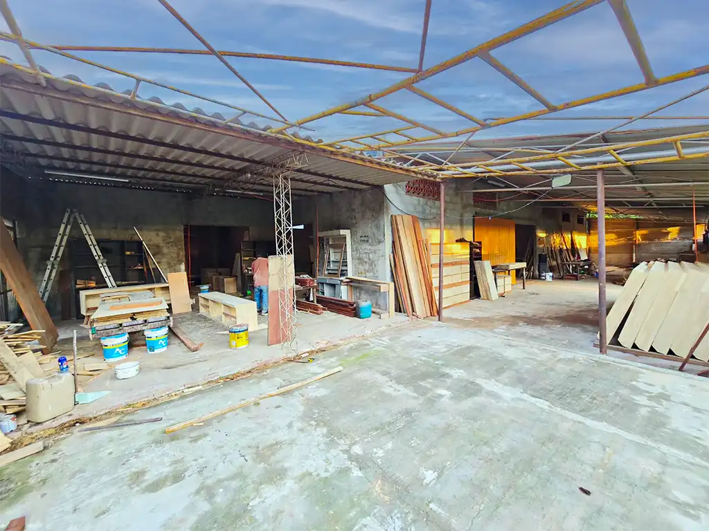 casa_quinta_con_amplio_terreno_zona_el_palmar_construccion