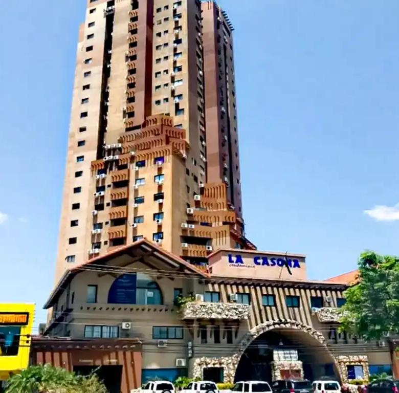 Dpto_en_venta_en_avenida_cristobal_de_mendoza_2do_anillo_edf_la_casona_dpto_2410_fachada