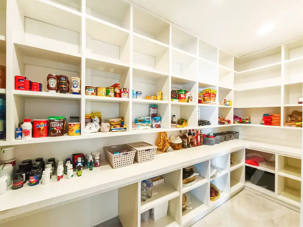 casa_de_lujo_en_venta_santa_cruz_urubo_closet