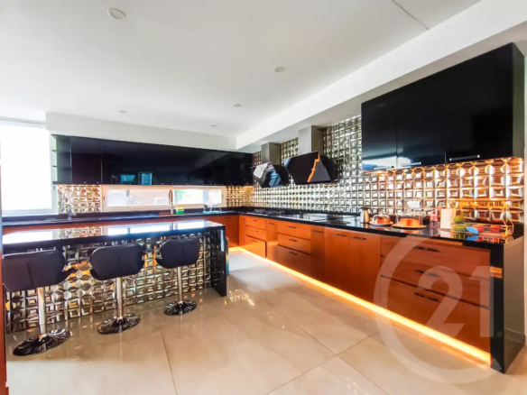 casa_de_lujo_en_venta_santa_cruz_urubo_cocina2